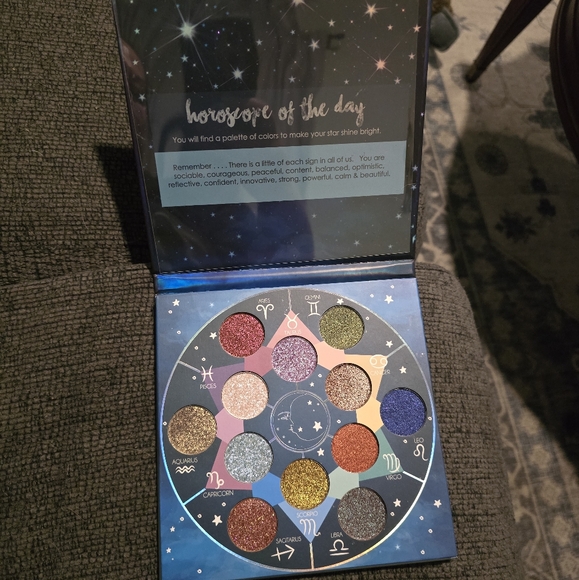 Italia Deluxe | Celestial Color Palette - Picture 1 of 3